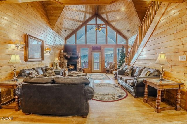 4170 Chamberlain Lane, Sevierville, TN 37862