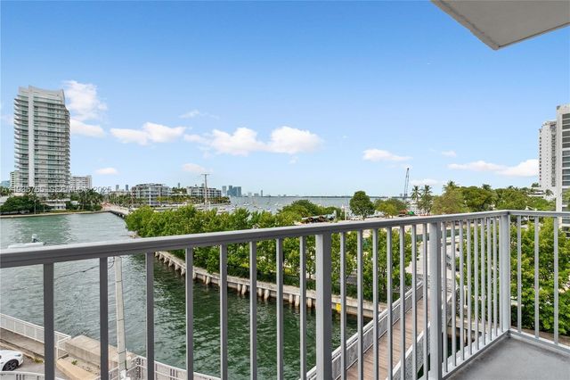 1674 Bay Rd 406, Miami Beach, FL 33139