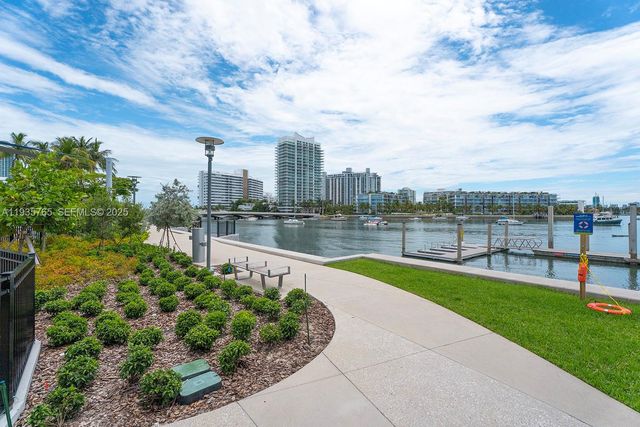 1674 Bay Rd 406, Miami Beach, FL 33139