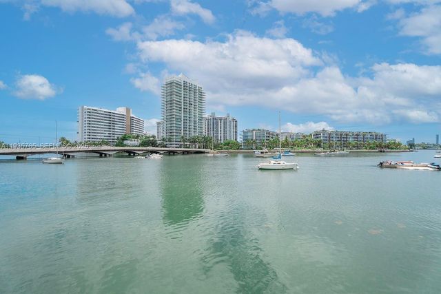 1674 Bay Rd 406, Miami Beach, FL 33139