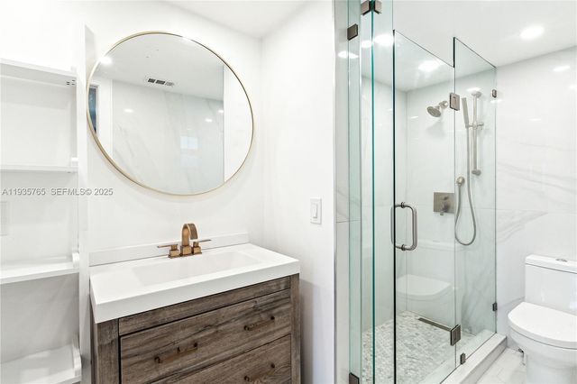 1674 Bay Rd 406, Miami Beach, FL 33139