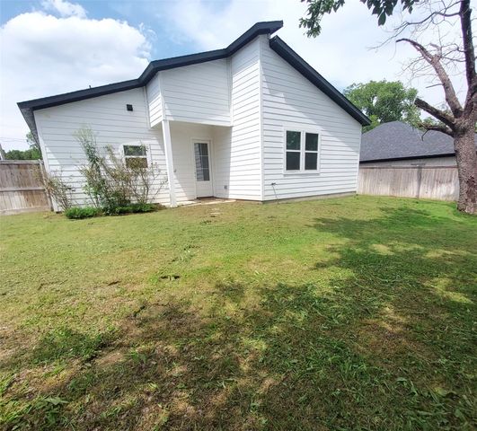 2604 Flora Lane, Denison, TX 75020