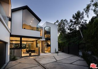 1772 N Crescent Heights Boulevard, Los Angeles, CA 90069