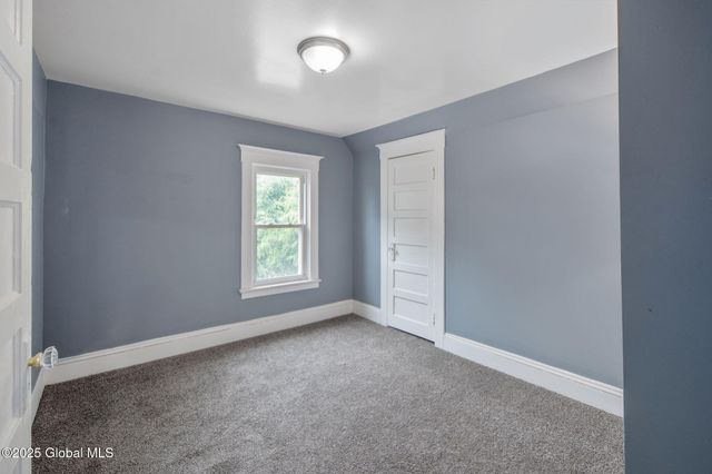 434 Cedar Street, Schenectady, NY 12306