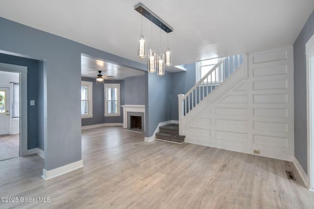 434 Cedar Street, Schenectady, NY 12306