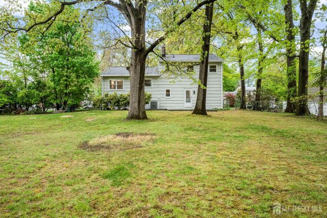 12 Barrie Road, East Brunswick, NJ 08816