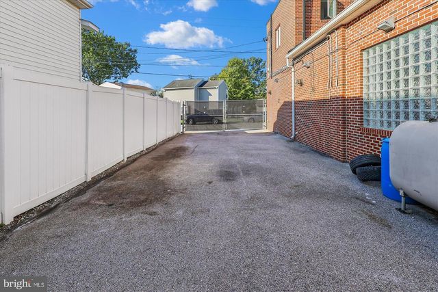 1001 HILLTOP RD, Baltimore, MD 21226