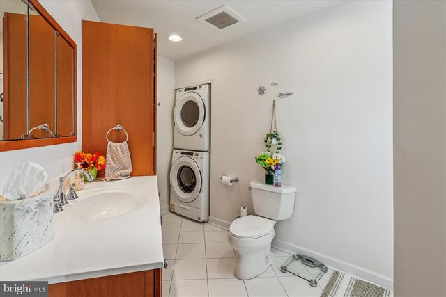 1001 HILLTOP RD, Baltimore, MD 21226