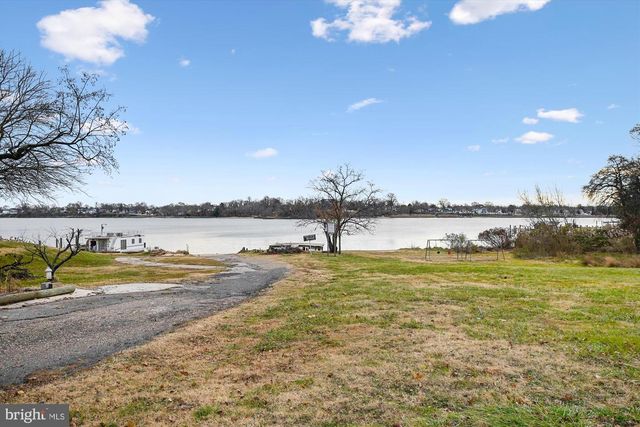 1001 HILLTOP RD, Baltimore, MD 21226