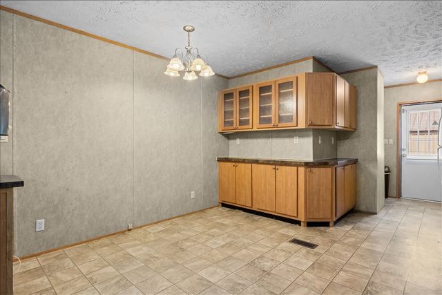 211 Old Stagecoach Ln, Erin, TN 37061