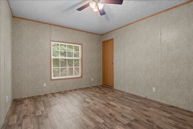 211 Old Stagecoach Ln, Erin, TN 37061