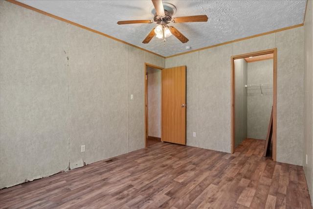 211 Old Stagecoach Ln, Erin, TN 37061