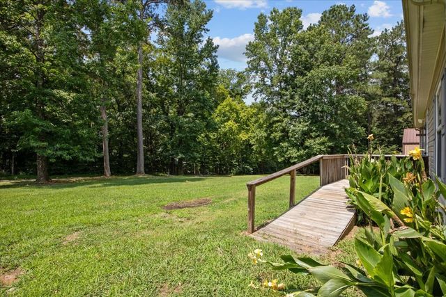 211 Old Stagecoach Ln, Erin, TN 37061