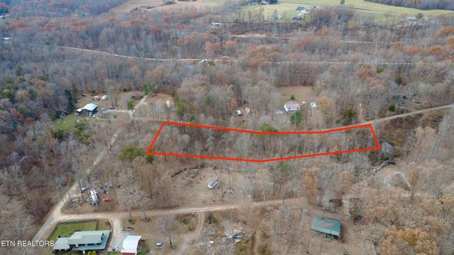 8 Tresa St, Crossville, TN 38572