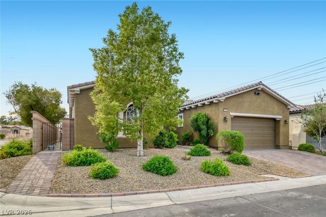 5729 Douglas Everett Street, Las Vegas, NV 89120