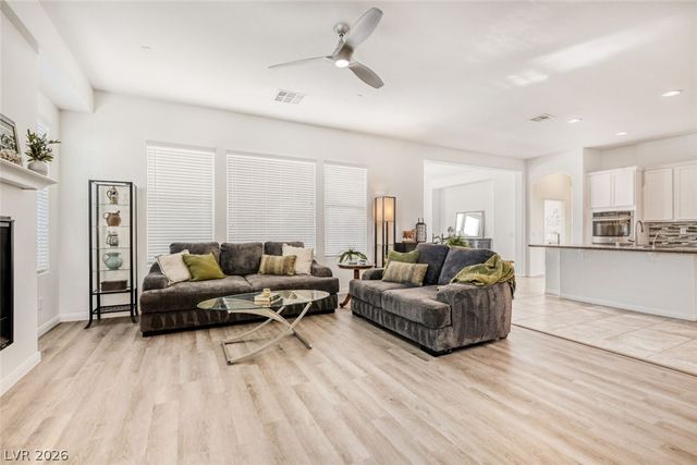 5729 Douglas Everett Street, Las Vegas, NV 89120