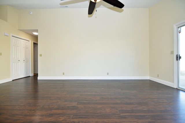 1827 Shadow Park Dr, Turlock, CA 95380