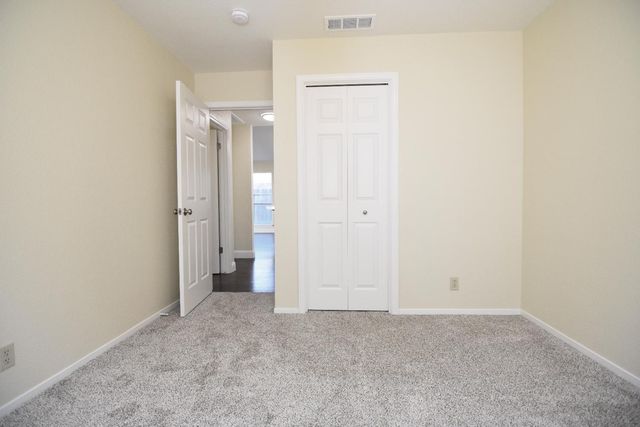 1827 Shadow Park Dr, Turlock, CA 95380