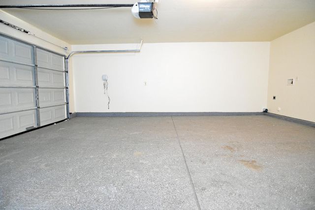 1827 Shadow Park Dr, Turlock, CA 95380