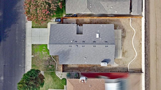 1827 Shadow Park Dr, Turlock, CA 95380