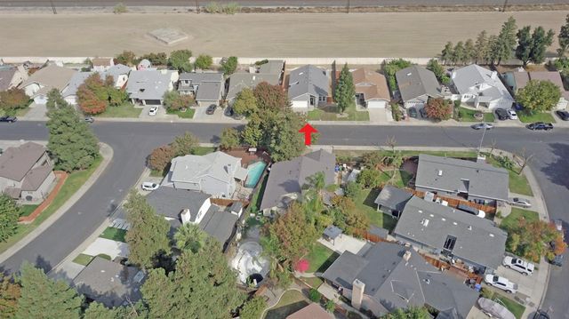 1827 Shadow Park Dr, Turlock, CA 95380