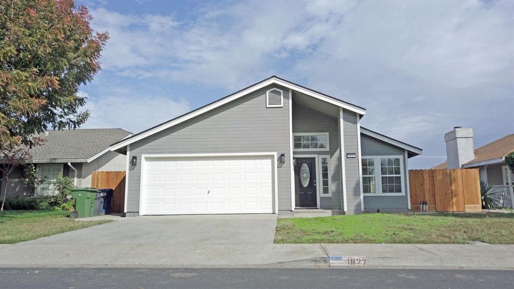 1827 Shadow Park Dr, Turlock, CA 95380