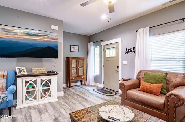 849 Morton Drive, Gatlinburg, TN 37738