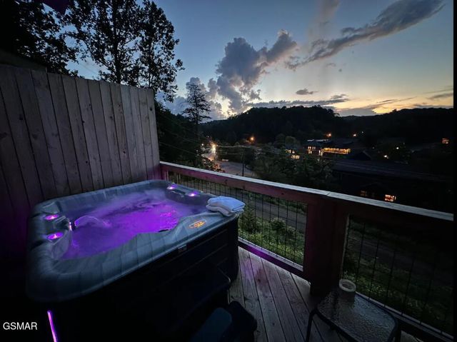849 Morton Drive, Gatlinburg, TN 37738