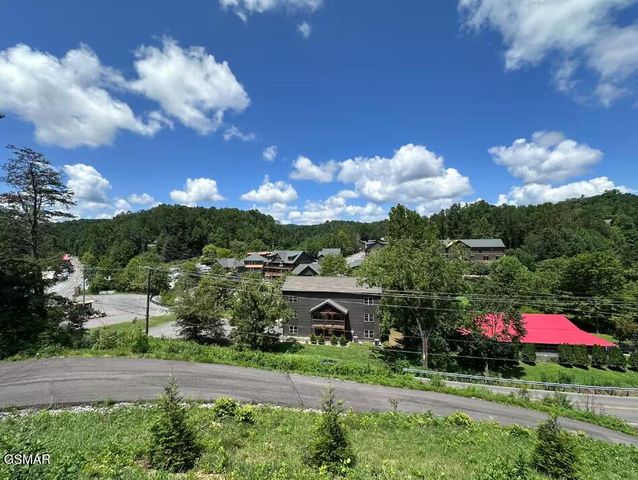 849 Morton Drive, Gatlinburg, TN 37738