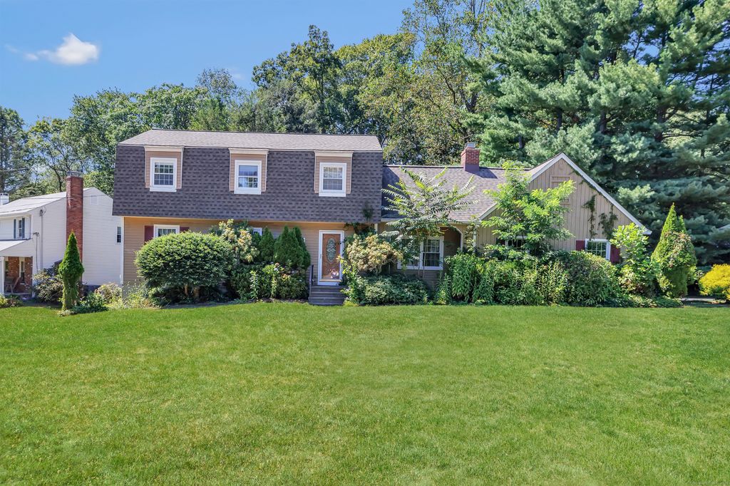821 Cascade Drive, Fairfield, CT 06825