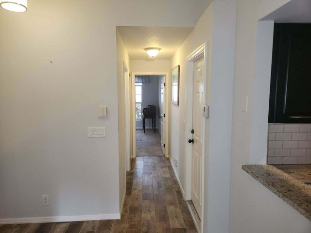 2100 Bonisle Circle, Riviera Beach, FL 33418