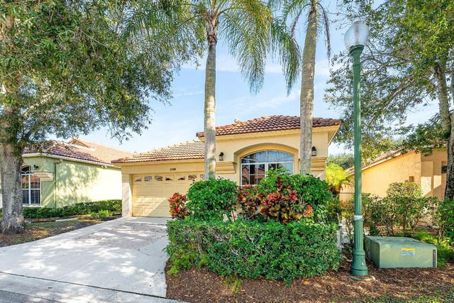 2100 Bonisle Circle, Riviera Beach, FL 33418