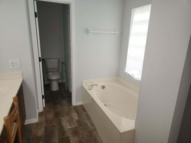 2100 Bonisle Circle, Riviera Beach, FL 33418