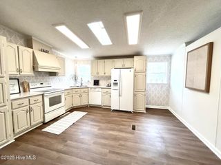 660 King Drive, Hampstead, NC 28443