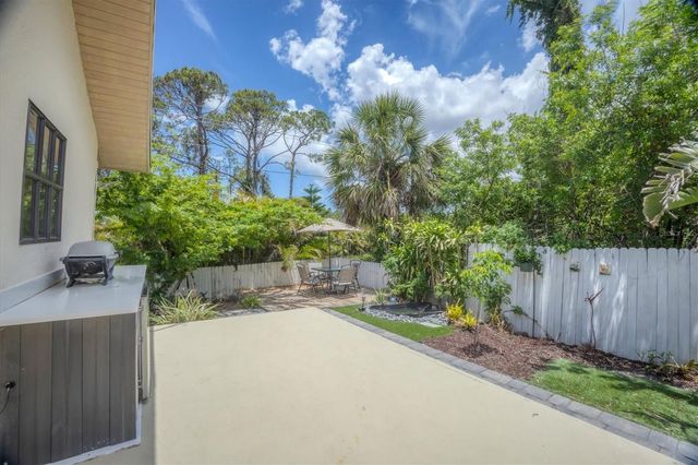 255 BOUNDARY BOULEVARD 105, Rotonda West, FL 33947