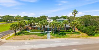 2011 Ocean Dr, Corpus Christi, TX 78404