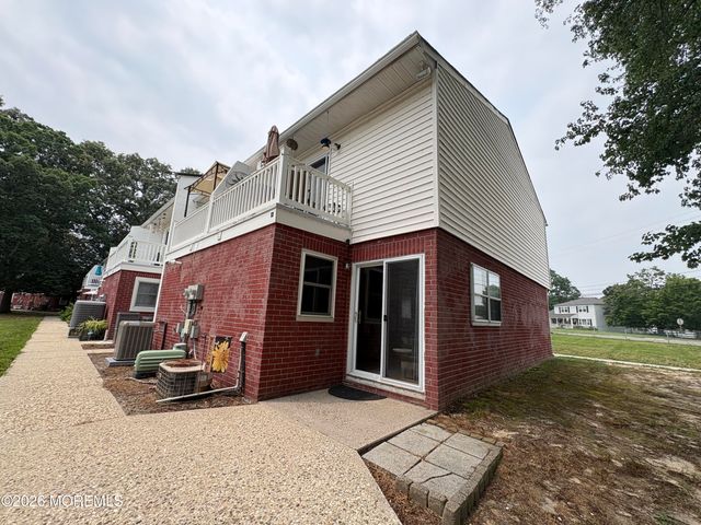 593 Garfield Avenue 20, Toms River, NJ 08753