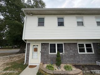 593 Garfield Avenue 20, Toms River, NJ 08753