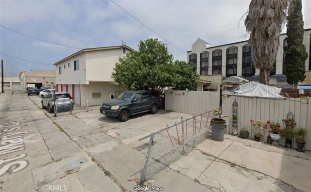 1230 N Saint Marys Court, Long Beach, CA 90813