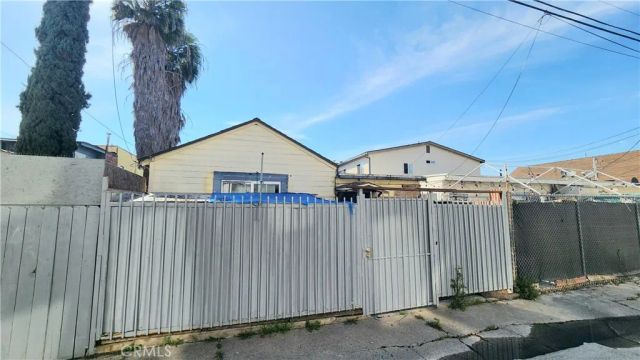 1230 N Saint Marys Court, Long Beach, CA 90813