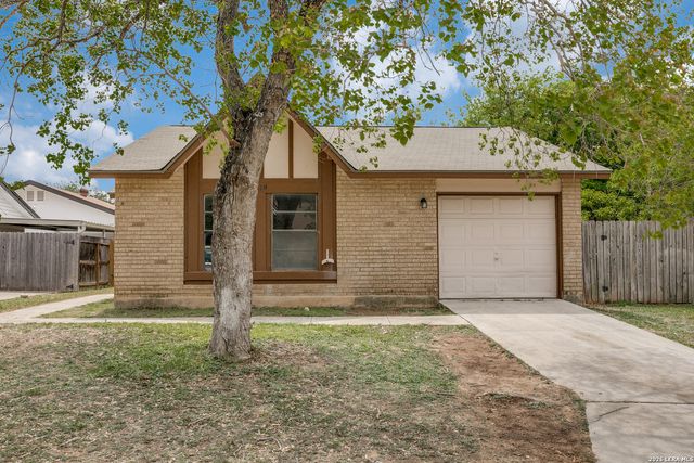9710 Hidden Cross, San Antonio, TX 78250