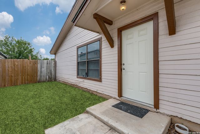 9710 Hidden Cross, San Antonio, TX 78250