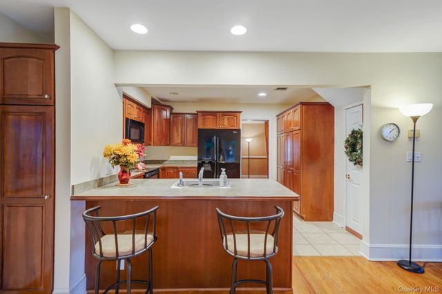 221 Thelma Avenue, Merrick, NY 11566