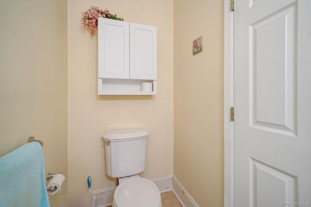 221 Thelma Avenue, Merrick, NY 11566