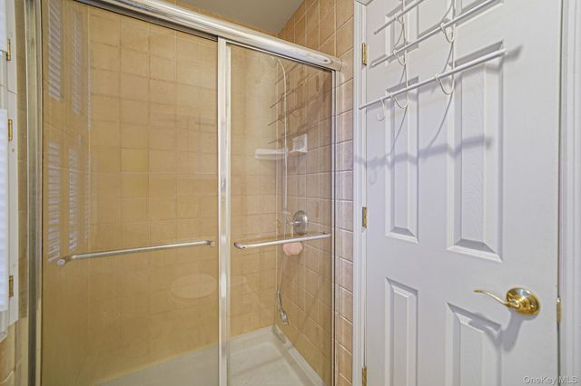 221 Thelma Avenue, Merrick, NY 11566