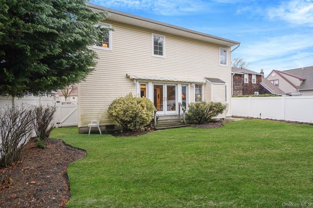 221 Thelma Avenue, Merrick, NY 11566