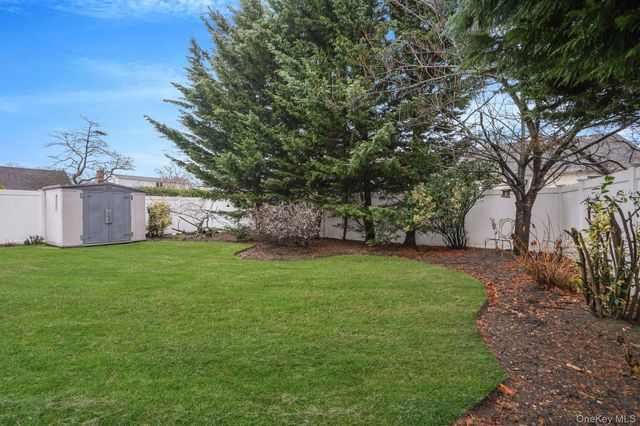 221 Thelma Avenue, Merrick, NY 11566