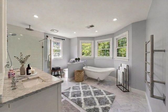 10 Clara Howard Way, Easton, MA 02356