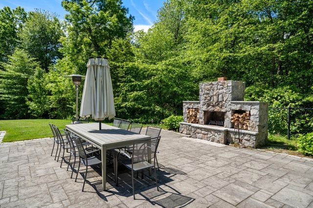 10 Clara Howard Way, Easton, MA 02356