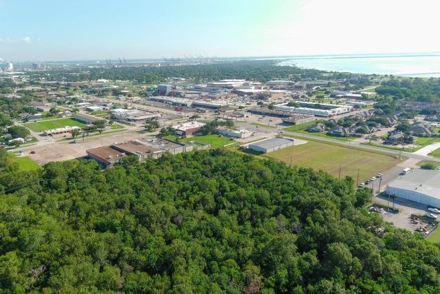 1200 Block S 2nd Street, La Porte, TX 77571